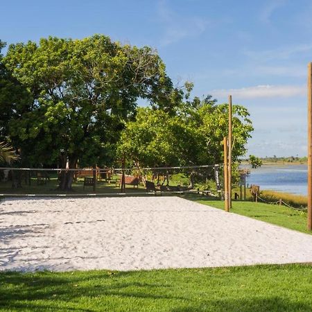 Apto Guarajuba Praia Condominio Porto Smeralda-100 Metros Da Praia Εξωτερικό φωτογραφία