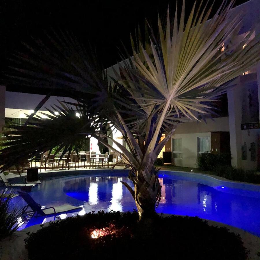 Apto Guarajuba Praia Condominio Porto Smeralda-100 Metros Da Praia Εξωτερικό φωτογραφία