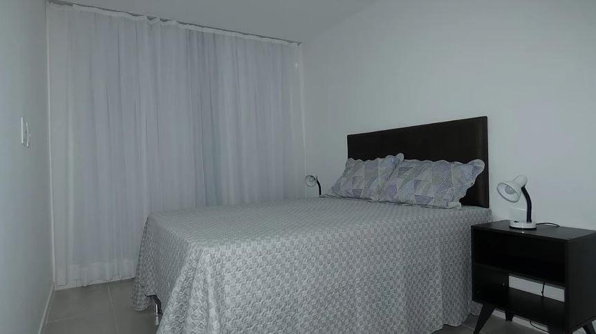 Apto Guarajuba Praia Condominio Porto Smeralda-100 Metros Da Praia Εξωτερικό φωτογραφία